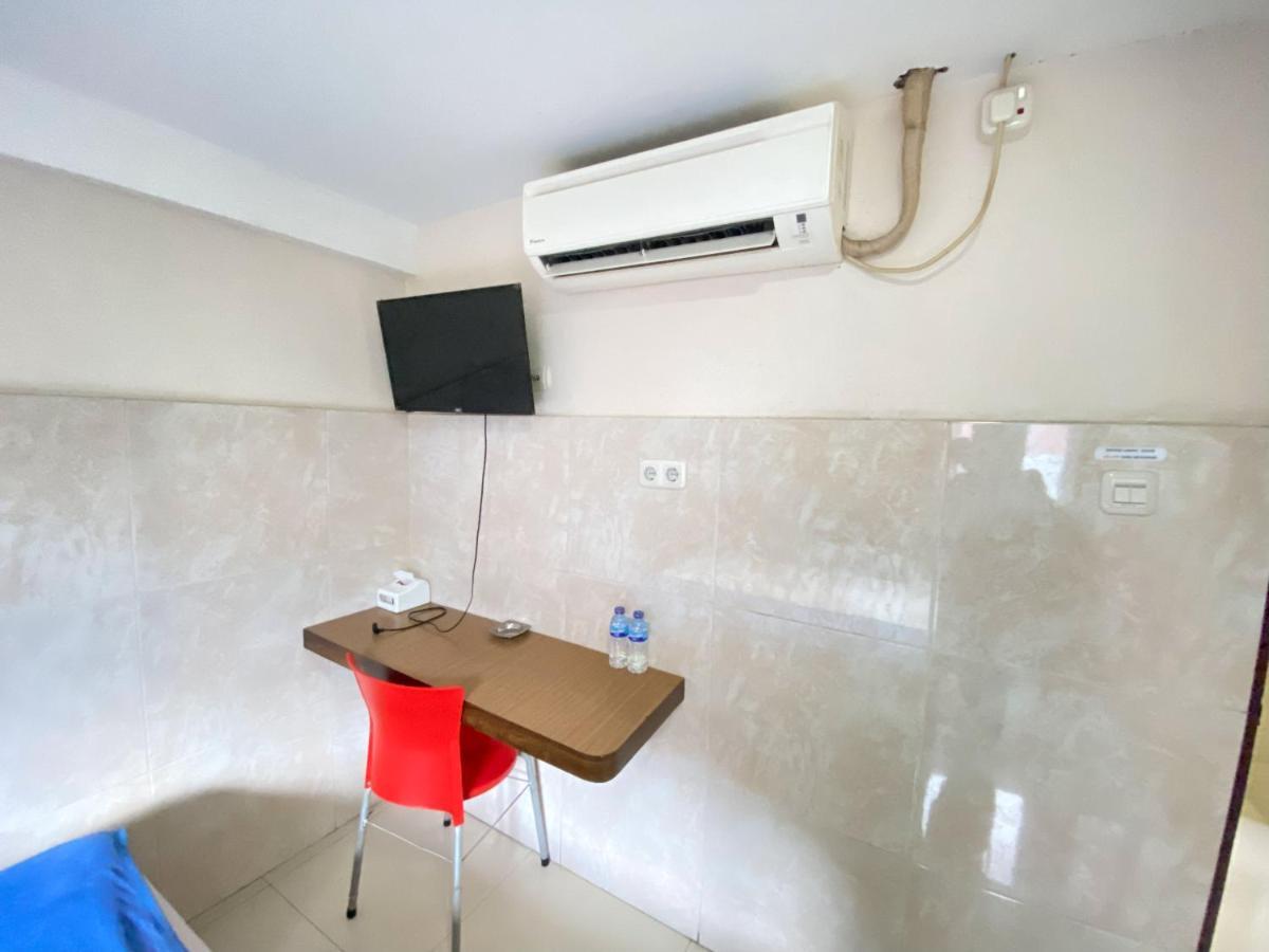 Penginapan Star Ambon Mitra Reddoorz Exterior photo